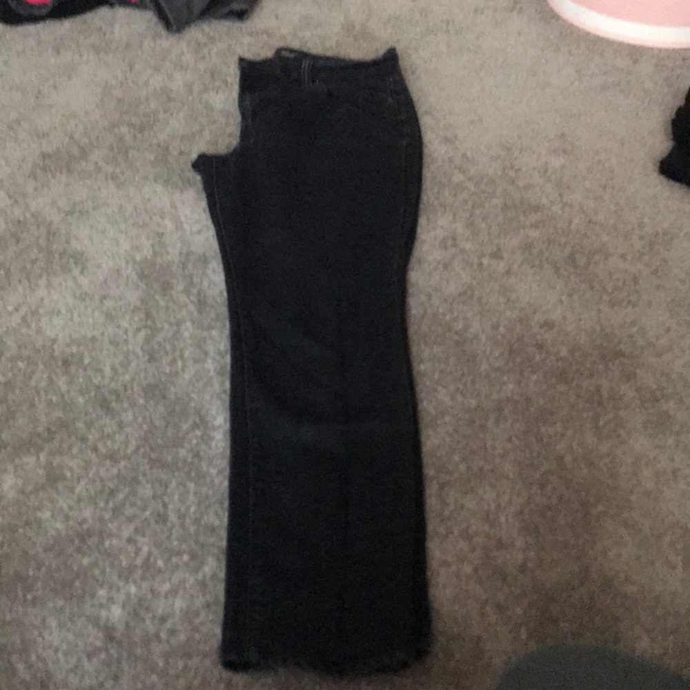 Old Navy flirt black distressed jeans.